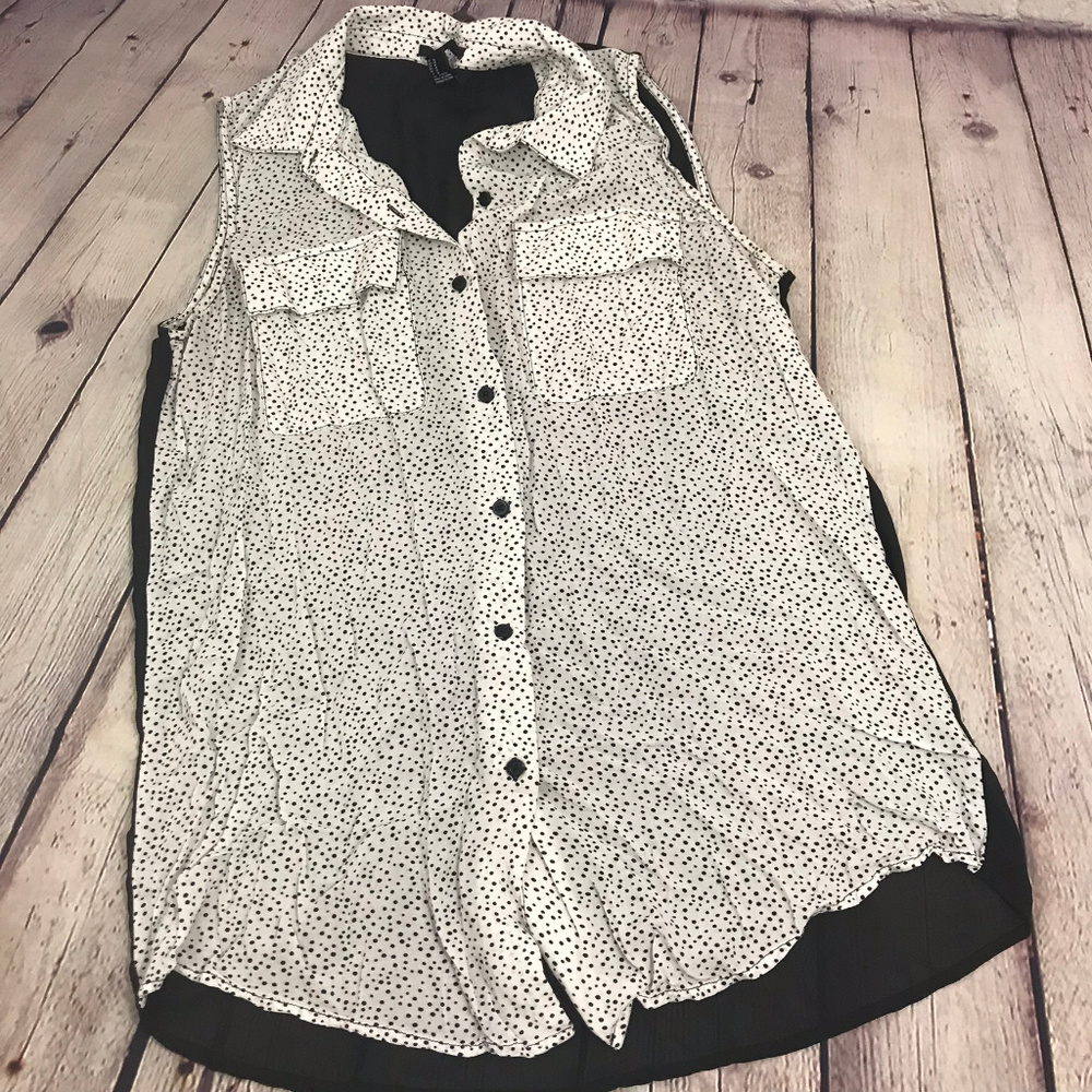 Forever21 Polka Dot Button Down Size M